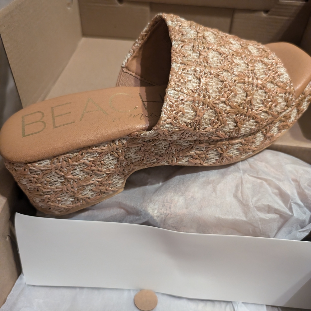 Tan Woven Women's Slide Sandals